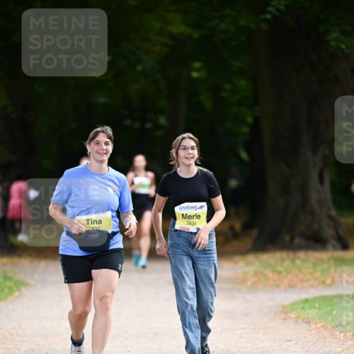 31.08.2025 - 21. Blankeneser Heldenlauf Dr. Thomas Lammeyer http://msf.ph/oto/8634565 31.08.2025 10:33:33 Laufen 2432, 2434 meine-sportfotos.de
