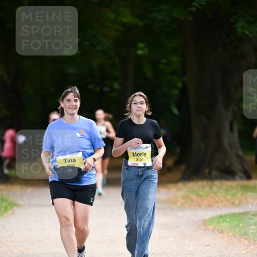 31.08.2025 - 21. Blankeneser Heldenlauf Dr. Thomas Lammeyer http://msf.ph/oto/8634568 31.08.2025 10:33:33 Laufen 2432, 2434 meine-sportfotos.de