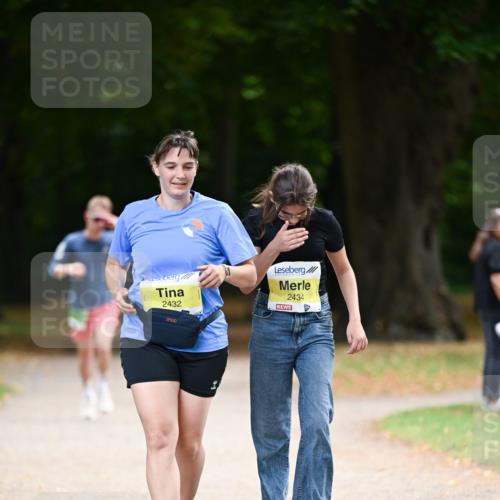 31.08.2025 - 21. Blankeneser Heldenlauf Dr. Thomas Lammeyer http://msf.ph/oto/8634579 31.08.2025 10:33:35 Laufen 2432, 2434 meine-sportfotos.de