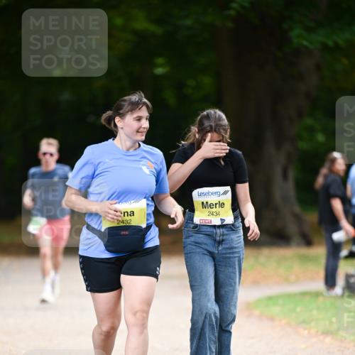 31.08.2025 - 21. Blankeneser Heldenlauf Dr. Thomas Lammeyer http://msf.ph/oto/8634582 31.08.2025 10:33:35 Laufen 2432, 2434 meine-sportfotos.de