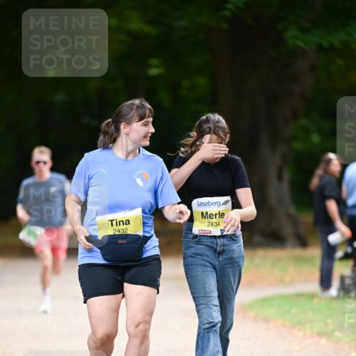 31.08.2025 - 21. Blankeneser Heldenlauf Dr. Thomas Lammeyer http://msf.ph/oto/8634583 31.08.2025 10:33:35 Laufen 2432, 2434 meine-sportfotos.de