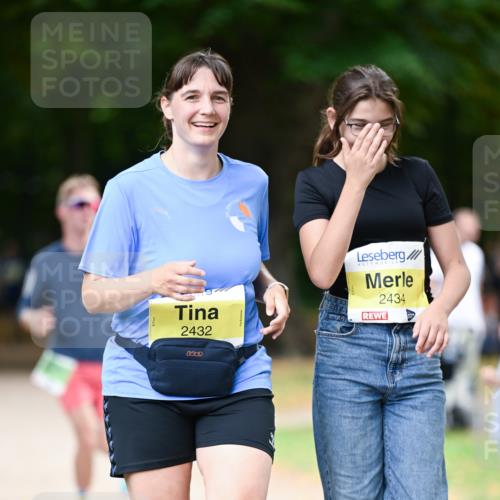 31.08.2025 - 21. Blankeneser Heldenlauf Dr. Thomas Lammeyer http://msf.ph/oto/8634596 31.08.2025 10:33:38 Laufen 2432, 2434 meine-sportfotos.de