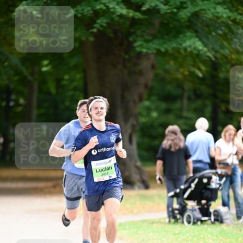 31.08.2025 - 21. Blankeneser Heldenlauf Dr. Thomas Lammeyer http://msf.ph/oto/8634707 31.08.2025 10:34:28 Laufen 3414 meine-sportfotos.de