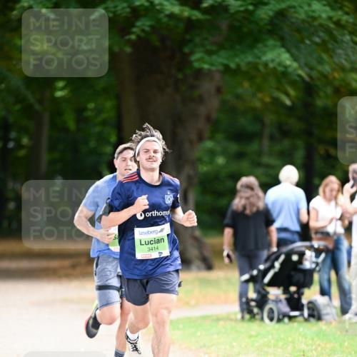 31.08.2025 - 21. Blankeneser Heldenlauf Dr. Thomas Lammeyer http://msf.ph/oto/8634708 31.08.2025 10:34:28 Laufen 3414 meine-sportfotos.de