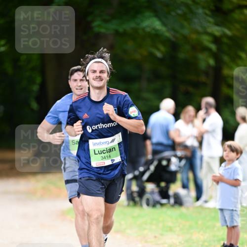 31.08.2025 - 21. Blankeneser Heldenlauf Dr. Thomas Lammeyer http://msf.ph/oto/8634716 31.08.2025 10:34:30 Laufen 3414 meine-sportfotos.de