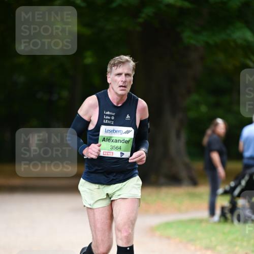 31.08.2025 - 21. Blankeneser Heldenlauf Dr. Thomas Lammeyer http://msf.ph/oto/8634750 31.08.2025 10:34:40 Laufen 6, 3564 meine-sportfotos.de