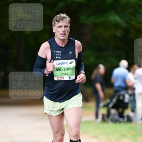 31.08.2025 - 21. Blankeneser Heldenlauf Dr. Thomas Lammeyer http://msf.ph/oto/8634754 31.08.2025 10:34:40 Laufen 6, 3564 meine-sportfotos.de