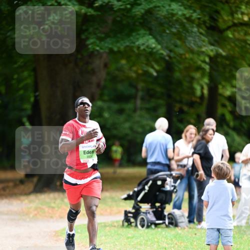 31.08.2025 - 21. Blankeneser Heldenlauf Dr. Thomas Lammeyer http://msf.ph/oto/8634764 31.08.2025 10:34:59 Laufen 3506 meine-sportfotos.de