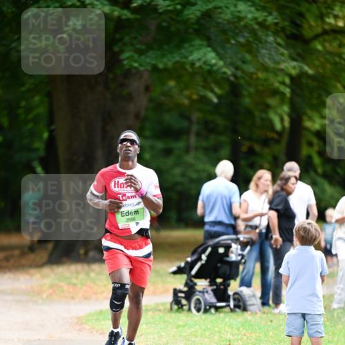 31.08.2025 - 21. Blankeneser Heldenlauf Dr. Thomas Lammeyer http://msf.ph/oto/8634766 31.08.2025 10:35:00 Laufen 3506 meine-sportfotos.de