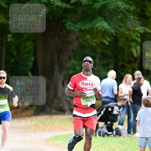 31.08.2025 - 21. Blankeneser Heldenlauf Dr. Thomas Lammeyer http://msf.ph/oto/8634771 31.08.2025 10:35:00 Laufen 1688, 3506 meine-sportfotos.de