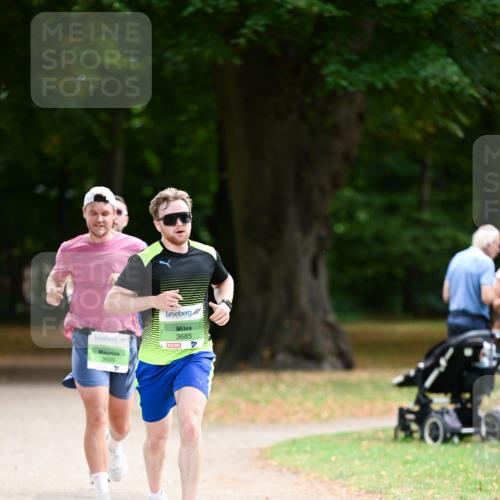 31.08.2025 - 21. Blankeneser Heldenlauf Dr. Thomas Lammeyer http://msf.ph/oto/8634772 31.08.2025 10:35:02 Laufen 3685, 3699, 4 meine-sportfotos.de