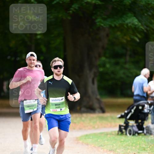 31.08.2025 - 21. Blankeneser Heldenlauf Dr. Thomas Lammeyer http://msf.ph/oto/8634774 31.08.2025 10:35:02 Laufen 3609, 3685, 4 meine-sportfotos.de