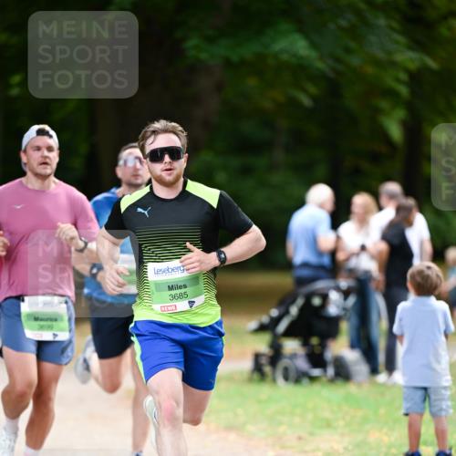 31.08.2025 - 21. Blankeneser Heldenlauf Dr. Thomas Lammeyer http://msf.ph/oto/8634781 31.08.2025 10:35:03 Laufen 3699, 3685 meine-sportfotos.de