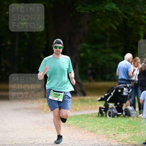31.08.2025 - 21. Blankeneser Heldenlauf Dr. Thomas Lammeyer http://msf.ph/oto/8634799 31.08.2025 10:35:15 Laufen 3292 meine-sportfotos.de