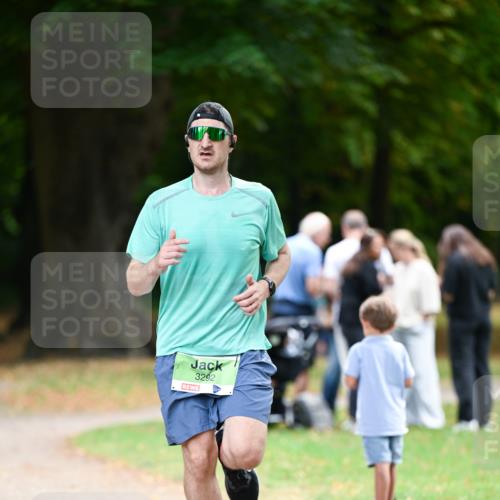 31.08.2025 - 21. Blankeneser Heldenlauf Dr. Thomas Lammeyer http://msf.ph/oto/8634811 31.08.2025 10:35:17 Laufen 3292 meine-sportfotos.de