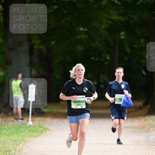 31.08.2025 - 21. Blankeneser Heldenlauf Dr. Thomas Lammeyer http://msf.ph/oto/8634837 31.08.2025 10:35:35 Laufen 3236 meine-sportfotos.de