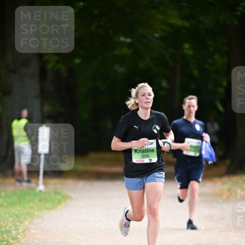 31.08.2025 - 21. Blankeneser Heldenlauf Dr. Thomas Lammeyer http://msf.ph/oto/8634842 31.08.2025 10:35:36 Laufen 3236 meine-sportfotos.de