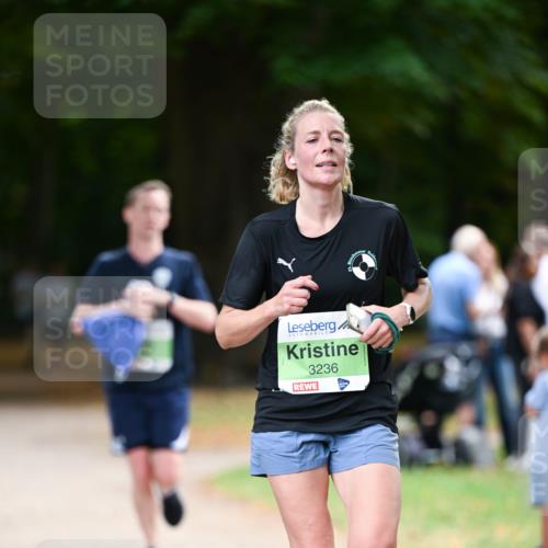 31.08.2025 - 21. Blankeneser Heldenlauf Dr. Thomas Lammeyer http://msf.ph/oto/8634856 31.08.2025 10:35:38 Laufen 3236 meine-sportfotos.de