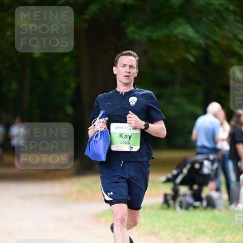 31.08.2025 - 21. Blankeneser Heldenlauf Dr. Thomas Lammeyer http://msf.ph/oto/8634860 31.08.2025 10:35:39 Laufen 3580 meine-sportfotos.de