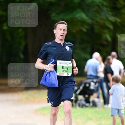 31.08.2025 - 21. Blankeneser Heldenlauf Dr. Thomas Lammeyer http://msf.ph/oto/8634862 31.08.2025 10:35:39 Laufen 3580 meine-sportfotos.de