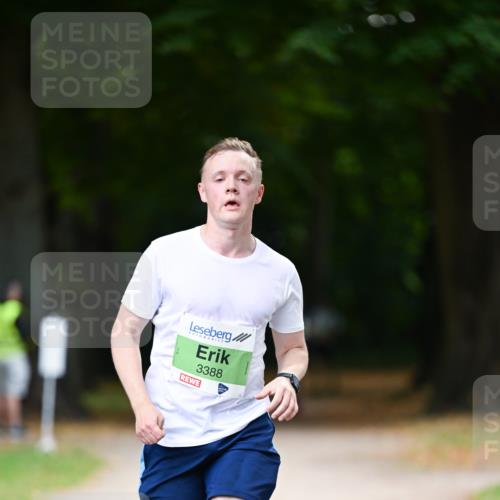 31.08.2025 - 21. Blankeneser Heldenlauf Dr. Thomas Lammeyer http://msf.ph/oto/8634889 31.08.2025 10:35:54 Laufen 3388 meine-sportfotos.de