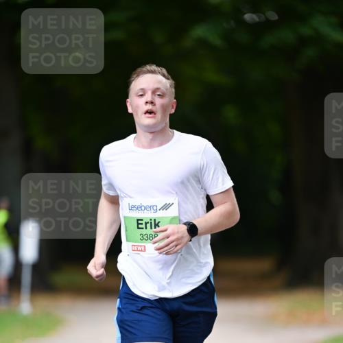 31.08.2025 - 21. Blankeneser Heldenlauf Dr. Thomas Lammeyer http://msf.ph/oto/8634891 31.08.2025 10:35:54 Laufen 3389 meine-sportfotos.de
