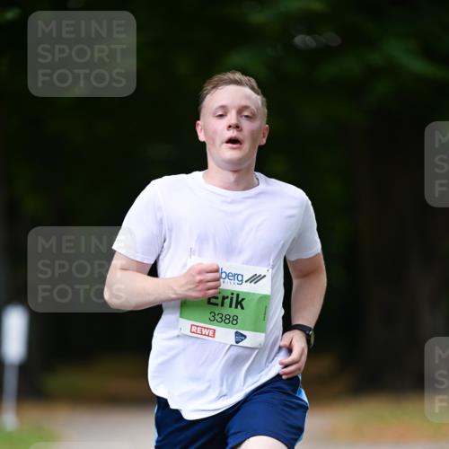 31.08.2025 - 21. Blankeneser Heldenlauf Dr. Thomas Lammeyer http://msf.ph/oto/8634893 31.08.2025 10:35:55 Laufen 3388 meine-sportfotos.de