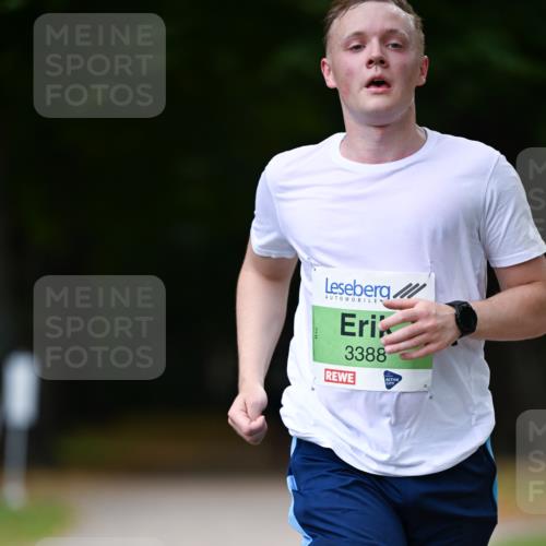 31.08.2025 - 21. Blankeneser Heldenlauf Dr. Thomas Lammeyer http://msf.ph/oto/8634896 31.08.2025 10:35:55 Laufen 3388 meine-sportfotos.de