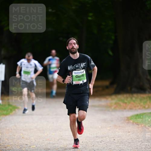 31.08.2025 - 21. Blankeneser Heldenlauf Dr. Thomas Lammeyer http://msf.ph/oto/8634898 31.08.2025 10:36:05 Laufen 3627 meine-sportfotos.de