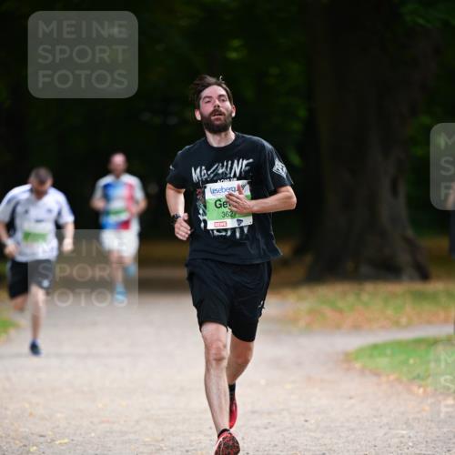 31.08.2025 - 21. Blankeneser Heldenlauf Dr. Thomas Lammeyer http://msf.ph/oto/8634902 31.08.2025 10:36:05 Laufen 3627 meine-sportfotos.de