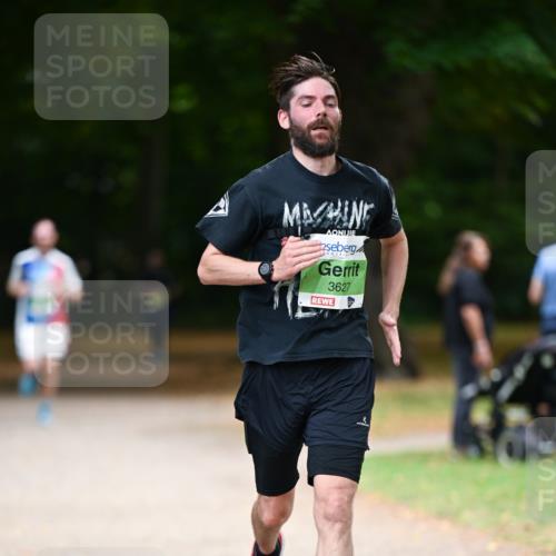 31.08.2025 - 21. Blankeneser Heldenlauf Dr. Thomas Lammeyer http://msf.ph/oto/8634910 31.08.2025 10:36:06 Laufen 3627 meine-sportfotos.de