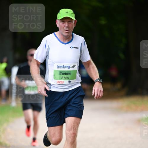 31.08.2025 - 21. Blankeneser Heldenlauf Dr. Thomas Lammeyer http://msf.ph/oto/8634990 31.08.2025 10:36:38 Laufen 3739 meine-sportfotos.de