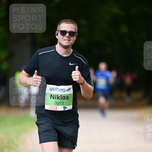 31.08.2025 - 21. Blankeneser Heldenlauf Dr. Thomas Lammeyer http://msf.ph/oto/8635001 31.08.2025 10:36:41 Laufen 3272 meine-sportfotos.de