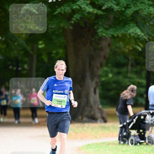 31.08.2025 - 21. Blankeneser Heldenlauf Dr. Thomas Lammeyer http://msf.ph/oto/8635010 31.08.2025 10:36:47 Laufen 3706 meine-sportfotos.de