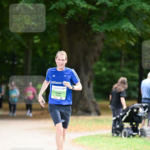 31.08.2025 - 21. Blankeneser Heldenlauf Dr. Thomas Lammeyer http://msf.ph/oto/8635012 31.08.2025 10:36:47 Laufen 3706 meine-sportfotos.de