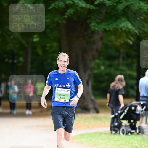 31.08.2025 - 21. Blankeneser Heldenlauf Dr. Thomas Lammeyer http://msf.ph/oto/8635013 31.08.2025 10:36:47 Laufen 3706 meine-sportfotos.de