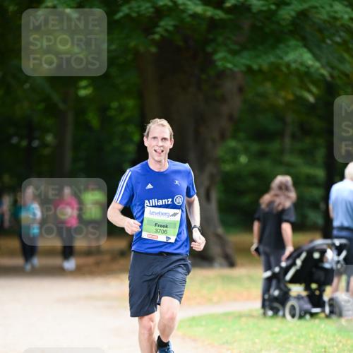 31.08.2025 - 21. Blankeneser Heldenlauf Dr. Thomas Lammeyer http://msf.ph/oto/8635014 31.08.2025 10:36:47 Laufen 414, 3706 meine-sportfotos.de