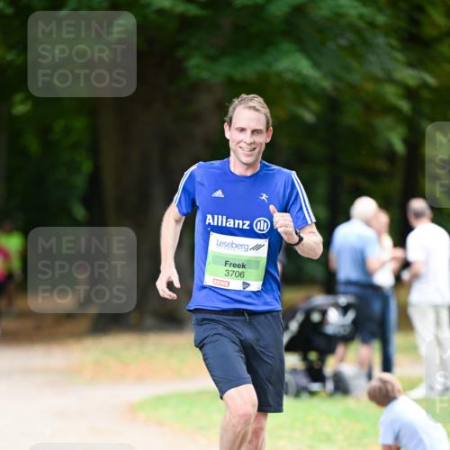31.08.2025 - 21. Blankeneser Heldenlauf Dr. Thomas Lammeyer http://msf.ph/oto/8635022 31.08.2025 10:36:48 Laufen 3706 meine-sportfotos.de