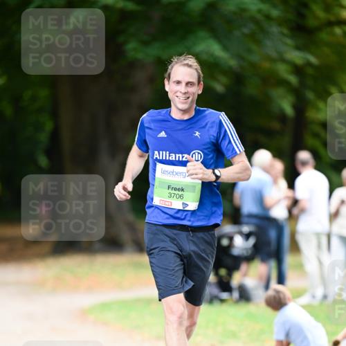 31.08.2025 - 21. Blankeneser Heldenlauf Dr. Thomas Lammeyer http://msf.ph/oto/8635023 31.08.2025 10:36:48 Laufen 3706 meine-sportfotos.de