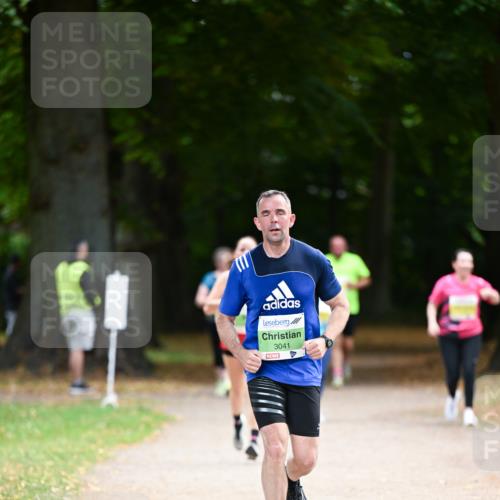 31.08.2025 - 21. Blankeneser Heldenlauf Dr. Thomas Lammeyer http://msf.ph/oto/8635027 31.08.2025 10:36:57 Laufen 3041 meine-sportfotos.de