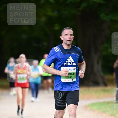31.08.2025 - 21. Blankeneser Heldenlauf Dr. Thomas Lammeyer http://msf.ph/oto/8635039 31.08.2025 10:36:58 Laufen 3041 meine-sportfotos.de