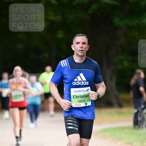31.08.2025 - 21. Blankeneser Heldenlauf Dr. Thomas Lammeyer http://msf.ph/oto/8635040 31.08.2025 10:36:58 Laufen 3041 meine-sportfotos.de