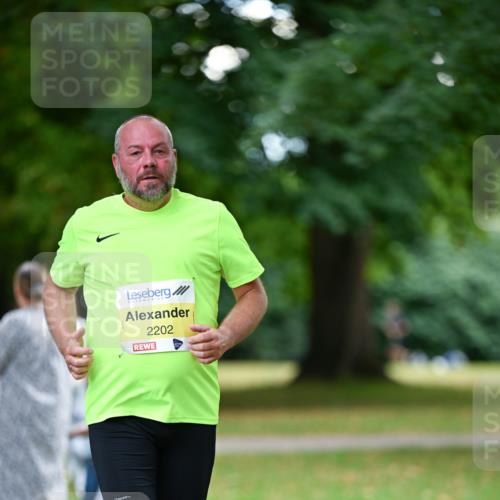 31.08.2025 - 21. Blankeneser Heldenlauf Dr. Thomas Lammeyer http://msf.ph/oto/8635083 31.08.2025 10:37:11 Laufen 2202 meine-sportfotos.de