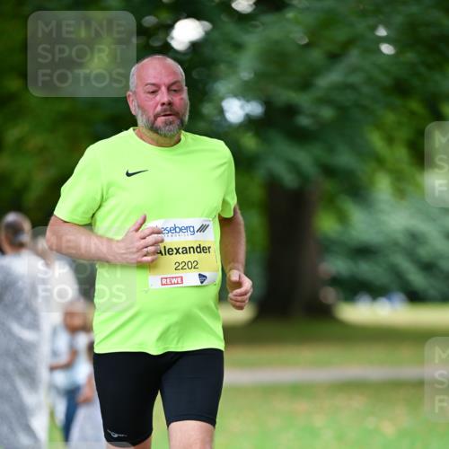 31.08.2025 - 21. Blankeneser Heldenlauf Dr. Thomas Lammeyer http://msf.ph/oto/8635085 31.08.2025 10:37:11 Laufen 2202 meine-sportfotos.de