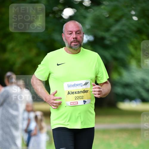 31.08.2025 - 21. Blankeneser Heldenlauf Dr. Thomas Lammeyer http://msf.ph/oto/8635087 31.08.2025 10:37:11 Laufen 2202 meine-sportfotos.de