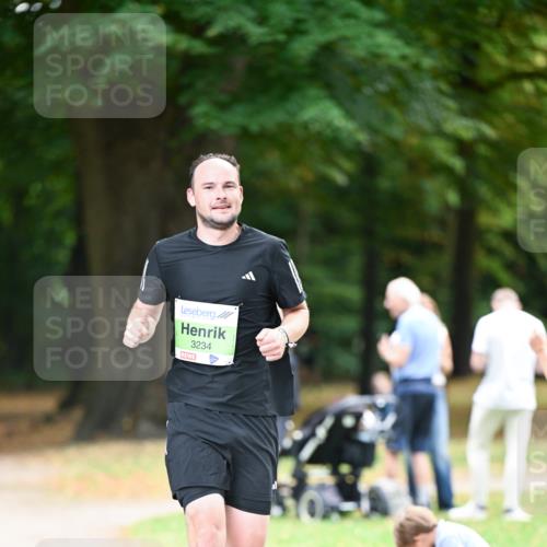 31.08.2025 - 21. Blankeneser Heldenlauf Dr. Thomas Lammeyer http://msf.ph/oto/8635110 31.08.2025 10:37:18 Laufen 3234 meine-sportfotos.de