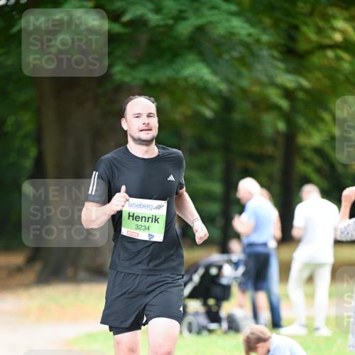 31.08.2025 - 21. Blankeneser Heldenlauf Dr. Thomas Lammeyer http://msf.ph/oto/8635111 31.08.2025 10:37:18 Laufen 3234 meine-sportfotos.de