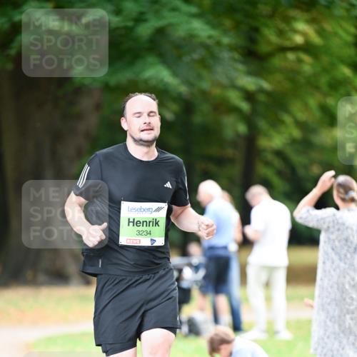 31.08.2025 - 21. Blankeneser Heldenlauf Dr. Thomas Lammeyer http://msf.ph/oto/8635113 31.08.2025 10:37:18 Laufen 3234 meine-sportfotos.de