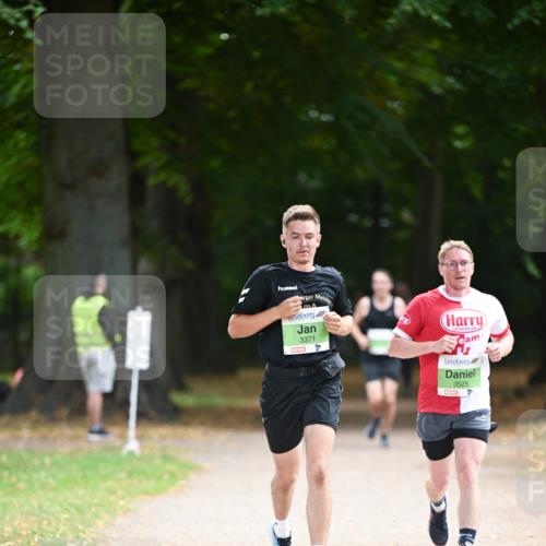 31.08.2025 - 21. Blankeneser Heldenlauf Dr. Thomas Lammeyer http://msf.ph/oto/8635123 31.08.2025 10:37:22 Laufen 3371, 3525 meine-sportfotos.de