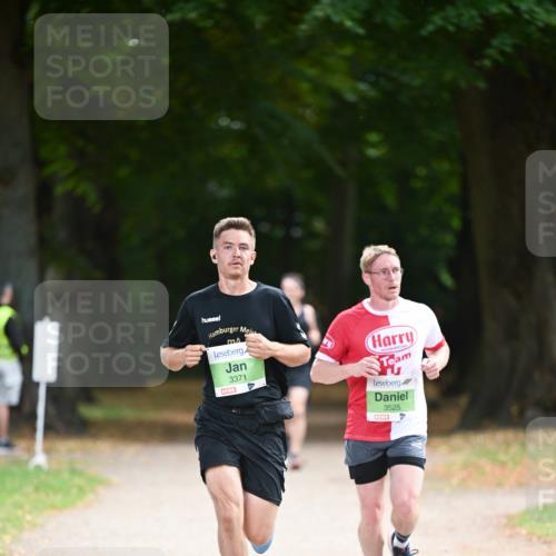 31.08.2025 - 21. Blankeneser Heldenlauf Dr. Thomas Lammeyer http://msf.ph/oto/8635127 31.08.2025 10:37:22 Laufen 3371, 3525 meine-sportfotos.de